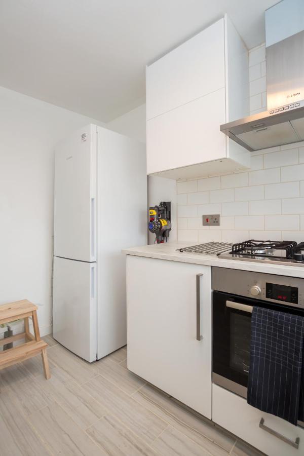 Stylish And Cosy 1 Bdr Apt, Ealing Broadway Londra